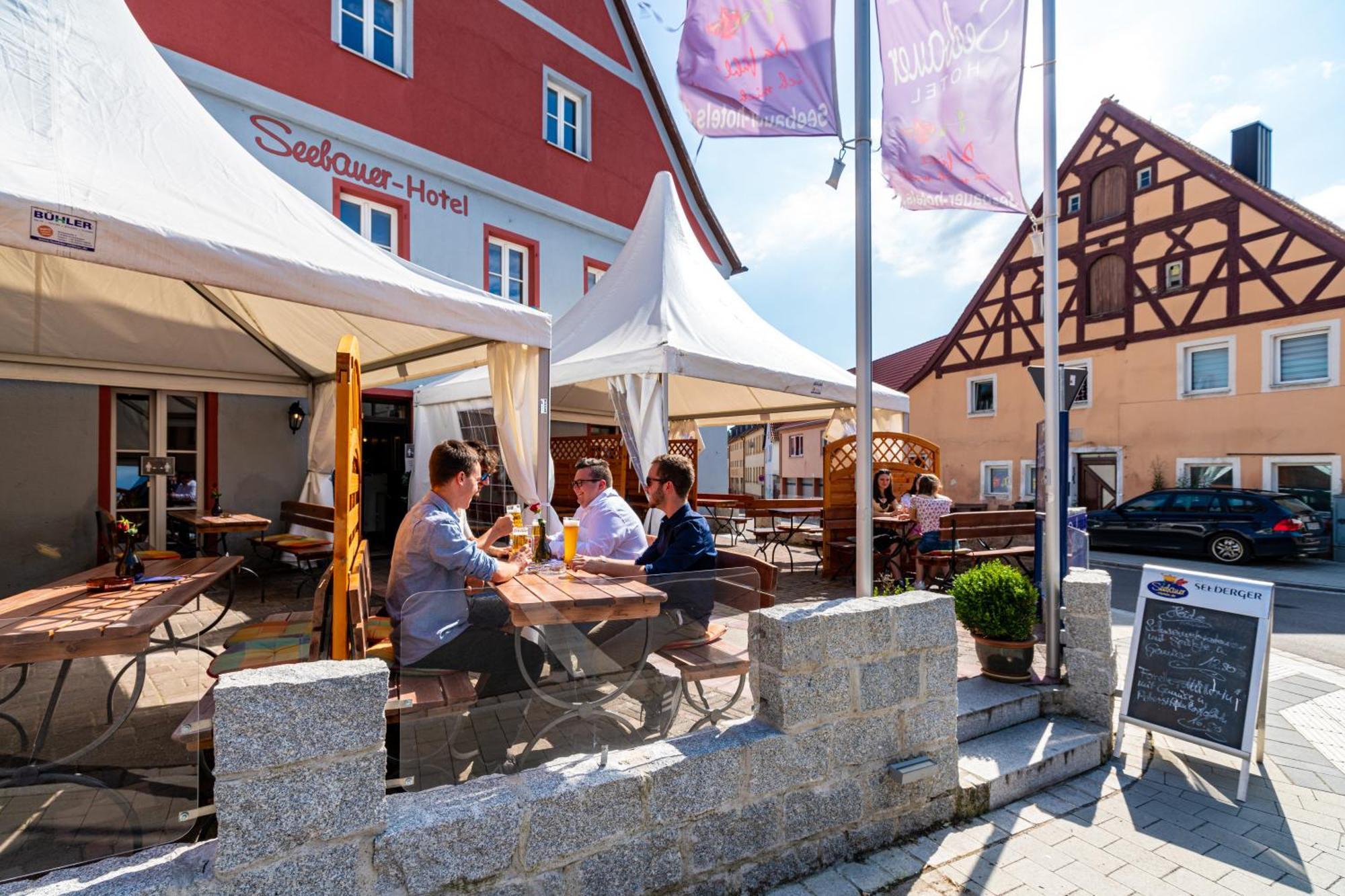 Seebauer-Hotel Die Ente Von Wassertruedingen Exterior photo